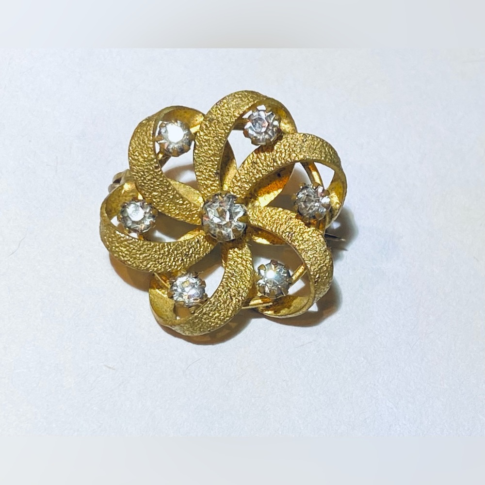 Antique Edwardian Era Brooch With Natural crystals